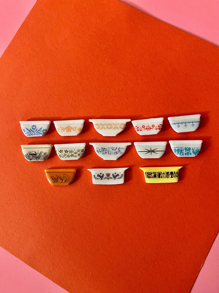 Dainty Comet - Vintage Inspired Cookware Magnets: Old Orchard