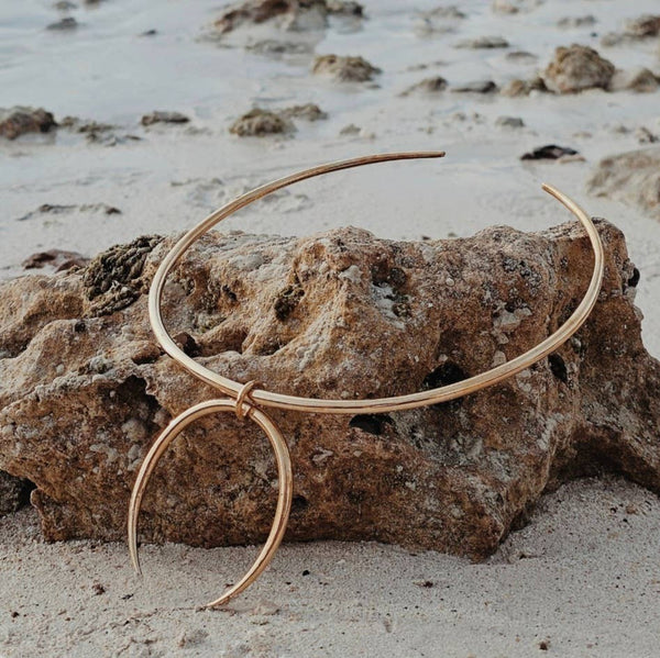 Collar Arc Necklace