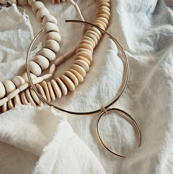 Collar Arc Necklace
