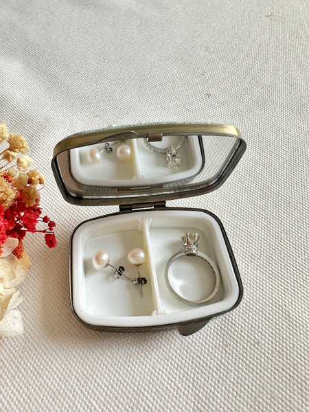 Quince Fables - Floral Embroidered Rectangle Mini Jewelry Box With Mirror ✅: 4. Red Poppy