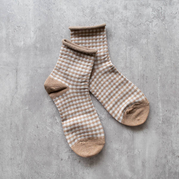 Tiepology - Picnic Mid Crew Socks: Oatmeal Red