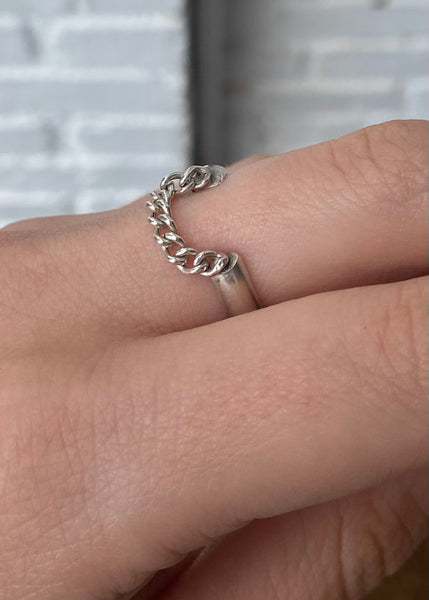 Chain Linked Ring