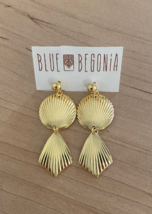 Shell Dangle Earrings