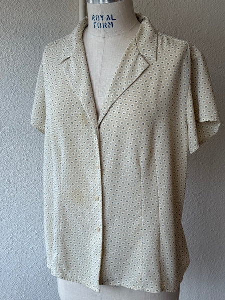 Vintage Daisy Button Up