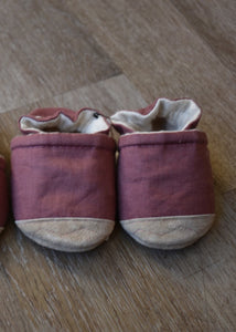 Mauve Linen Soft Soled Baby Shoes